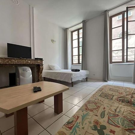 Le Monnai Appartamento Nîmes Esterno foto