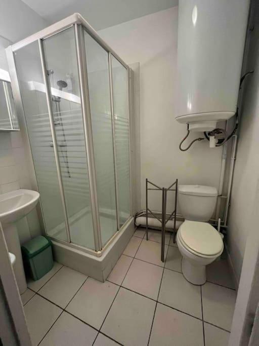 Le Monnai Appartamento Nîmes Esterno foto